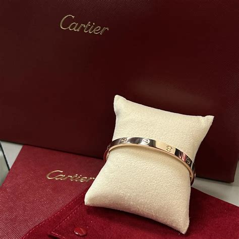 cartier 17 b21813 au750 price|cartier love bracelets for sale.